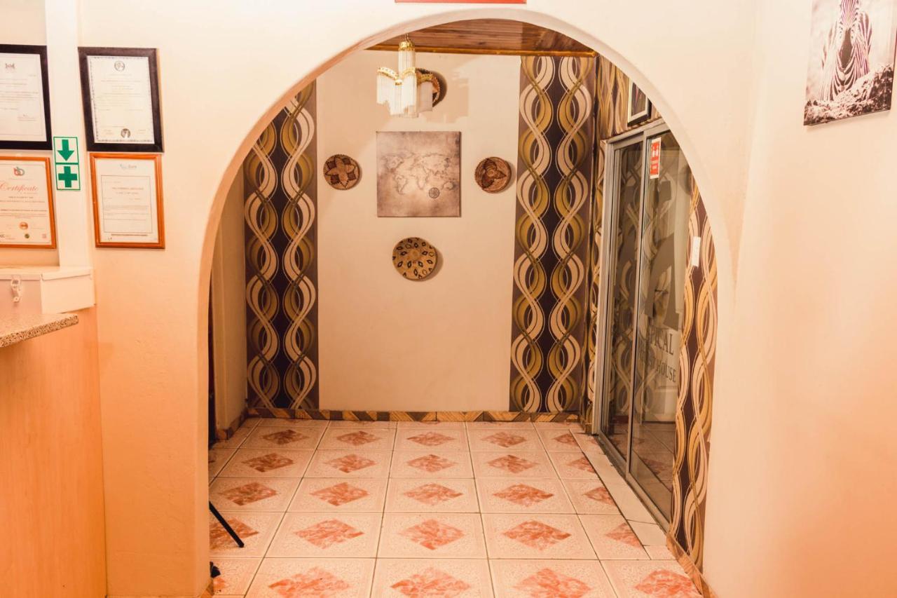 Apical Guesthouse Maun ภายนอก รูปภาพ